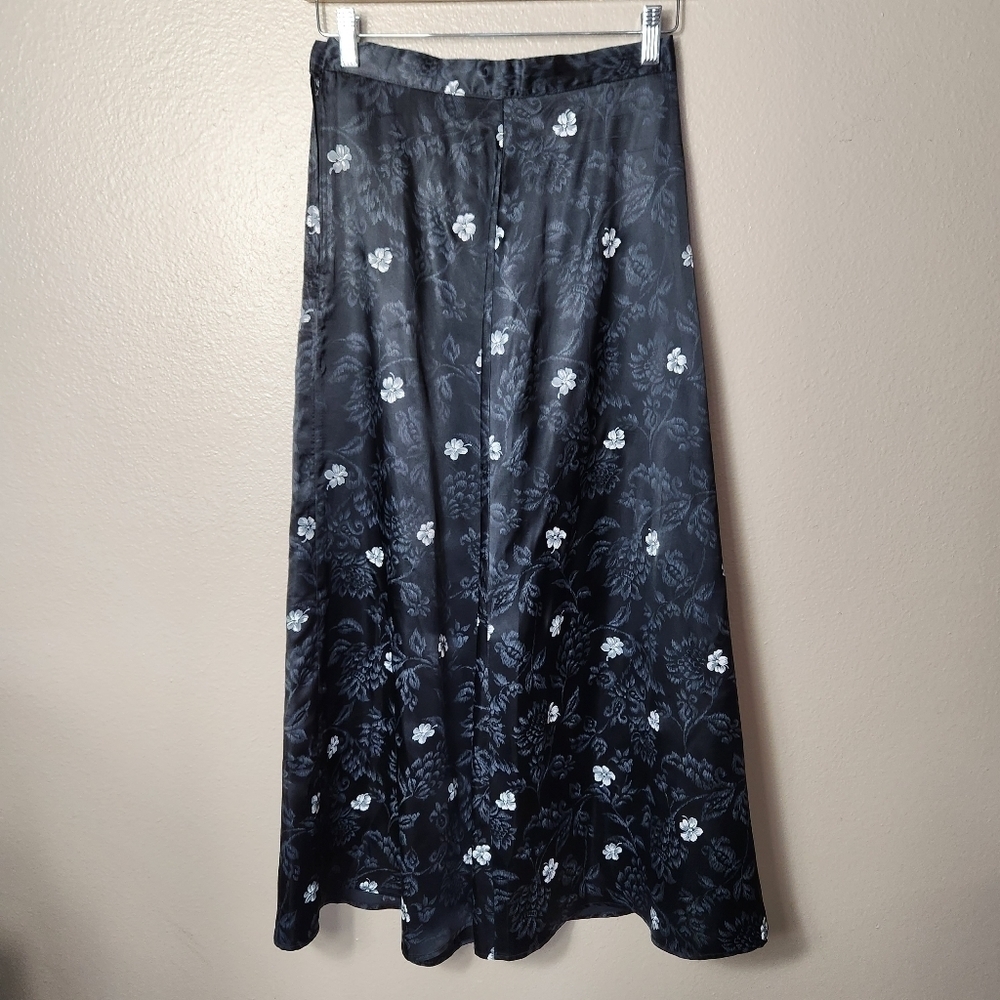35th & 10th Vintage Womens |9/10| Black Satin Floral Maxi Skirt